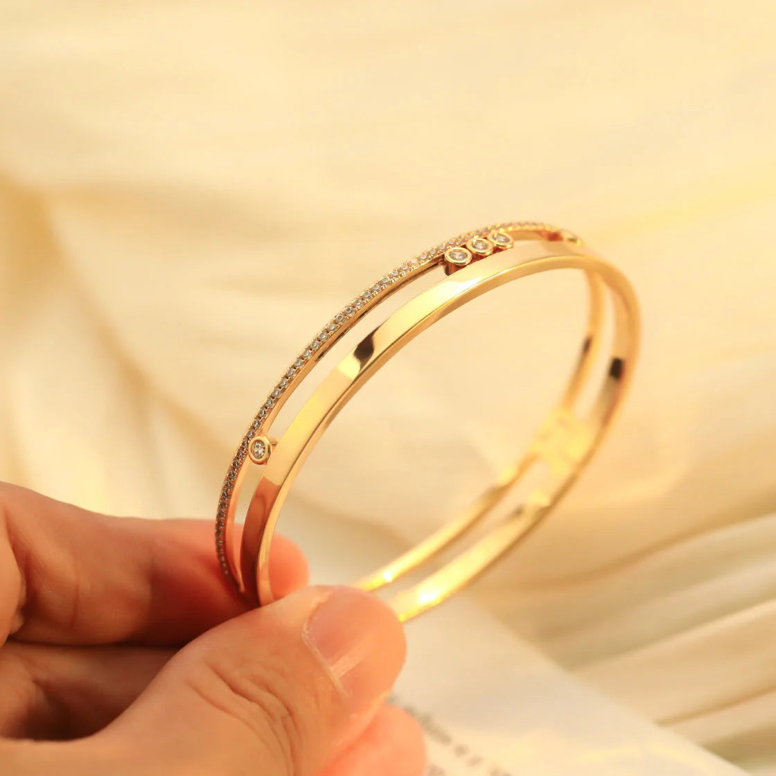 [⭐Renara]Move Romane Diamond Bangle Bracelet