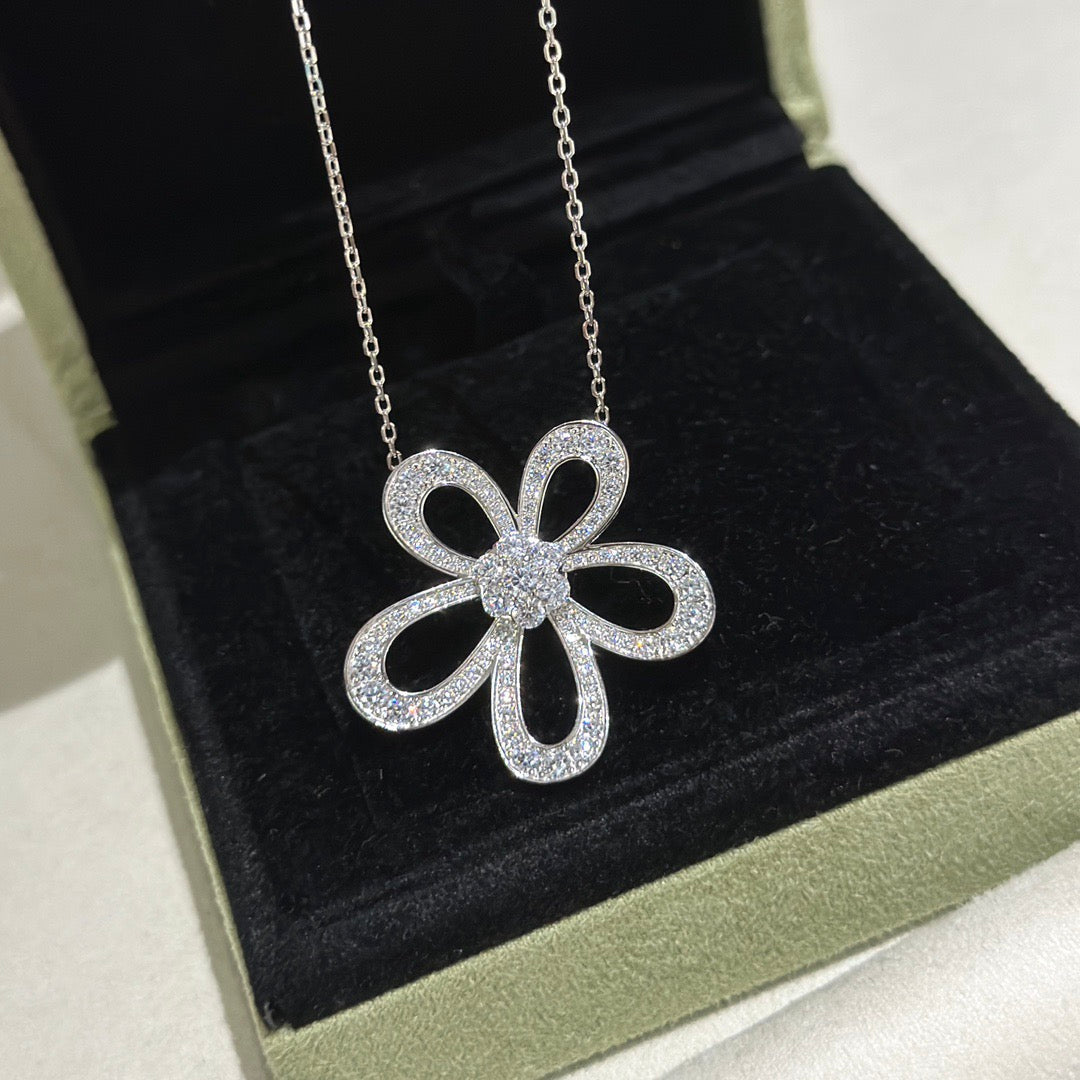 [⭐Renara]FLOWERLACE NECKLACE FULL DIAMONDS