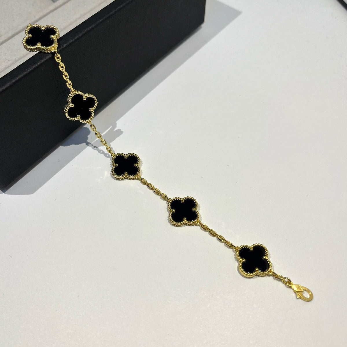 [⭐Renara] CLOVER 5 MOTIF ONYXS BRACELET COLLECTION