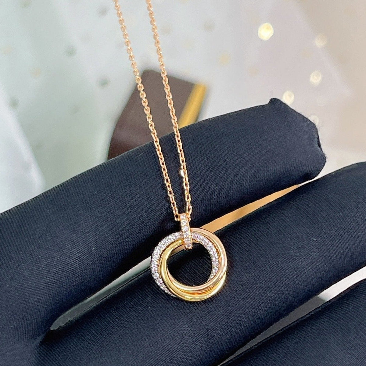 [⭐Renara]TRINITY NECKLACE SILVER GOLD PINK GOLD DIAMONDS