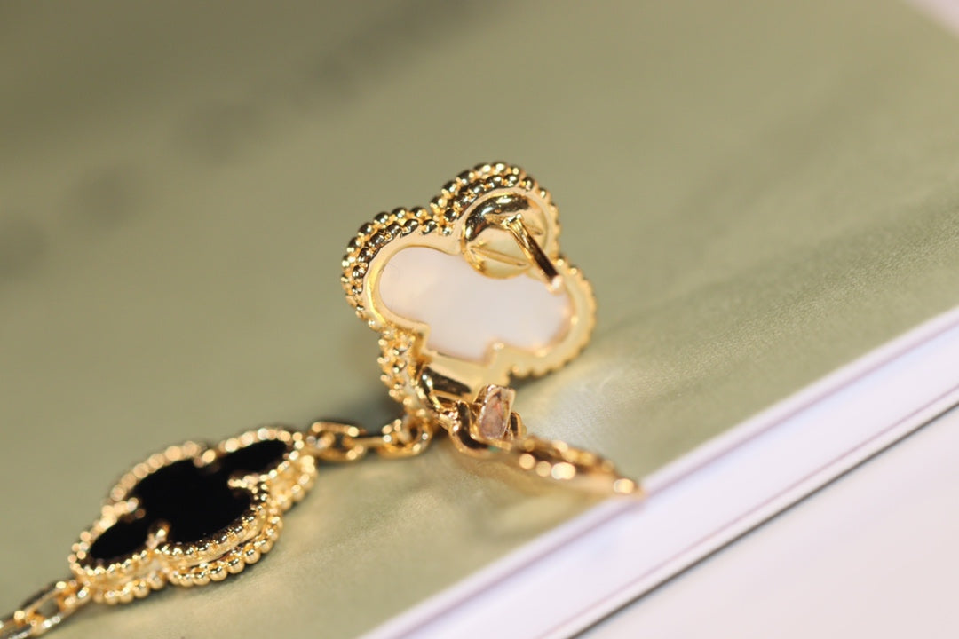 [⭐Renara]CLOVER EARRINGS GOLD ONYX MOP 3 MOTIF