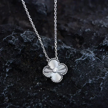 [⭐Renara]CLOVER  15MM DIAMOND LASER NECKLACE SILVER