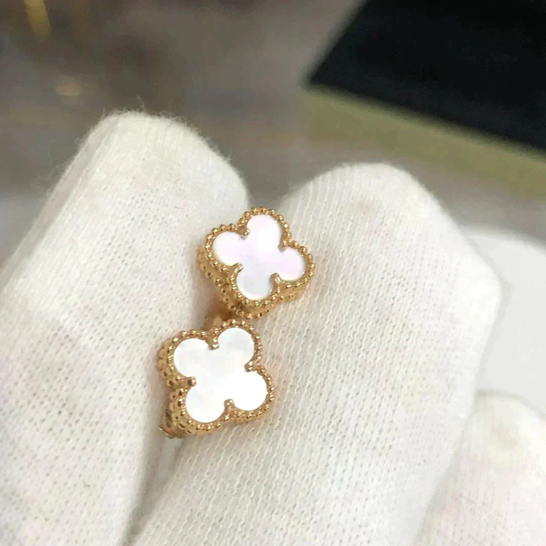 [⭐Renara]CLOVER MINI 9.5MM WHITE MOP EARRINGS