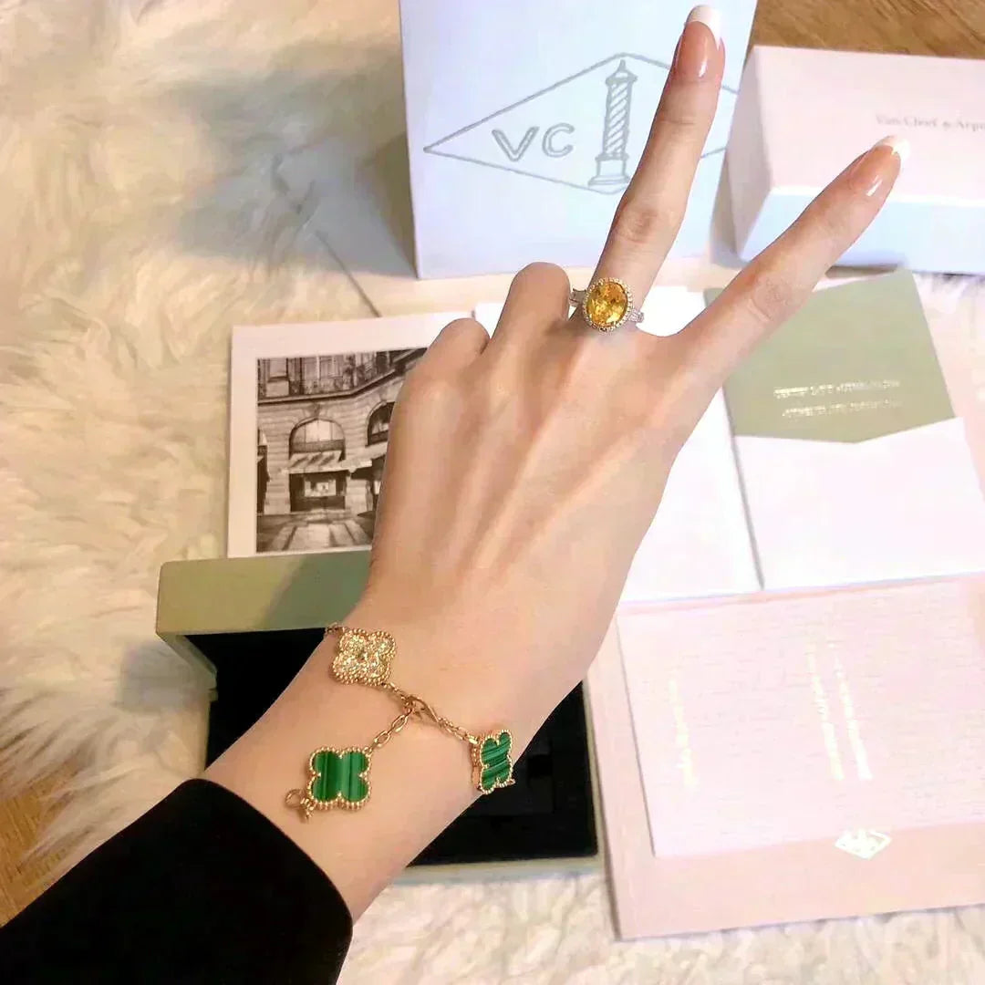 [⭐Renara] CLOVER 5 MOTIF MALACHITE BRACELET COLLECTION