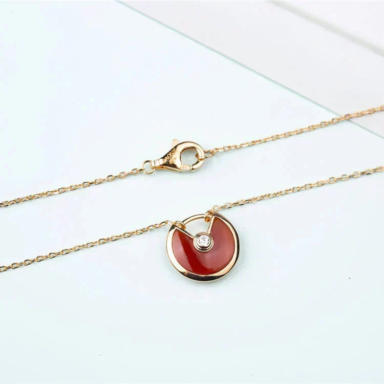 [⭐Renara]AMULETTE GOLD CARNELIAN ONYX NECKLACE