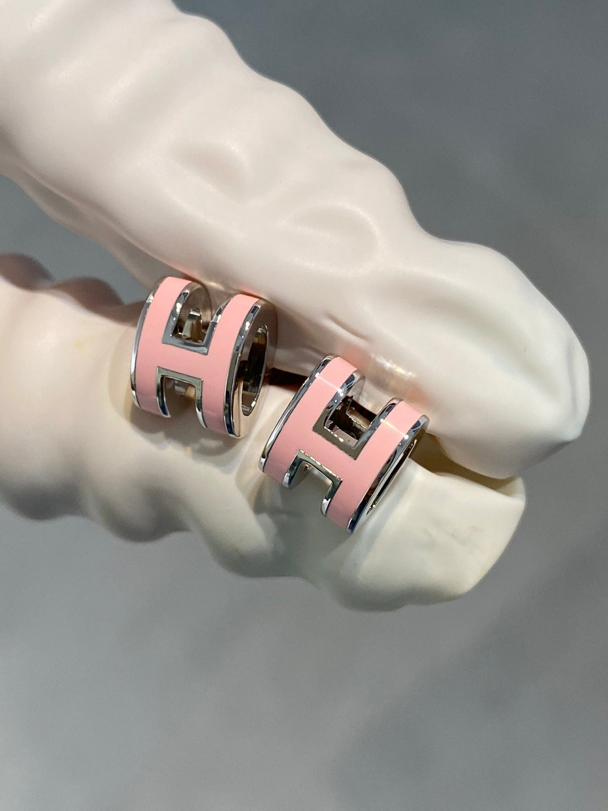 [⭐Renara]MINI POP H SILVER EARRINGS PINK