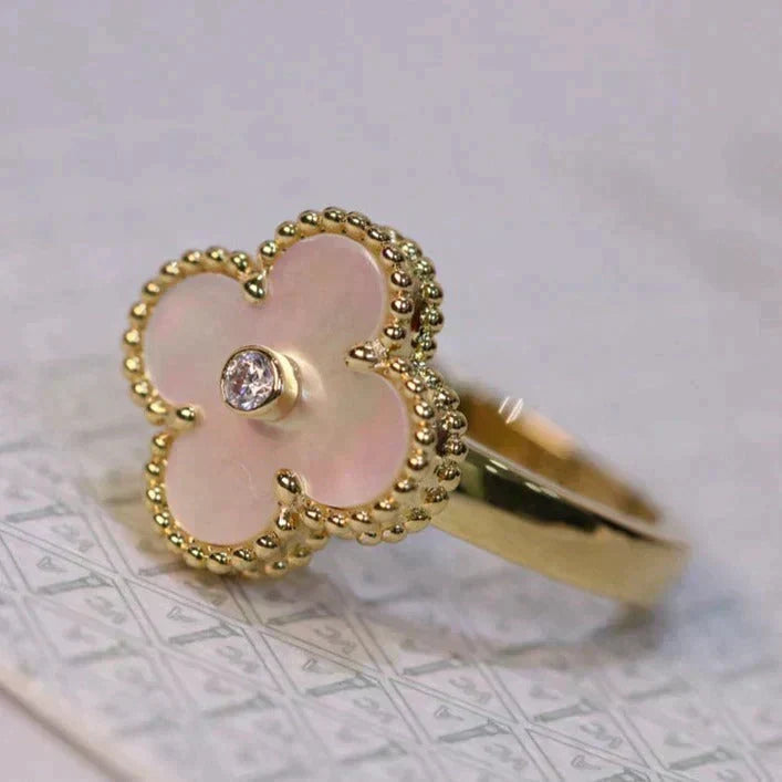 [⭐Renara]CLOVER PINK MOP RING GOLD DIAMOND