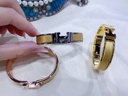 [⭐Renara]H CHAMPAGNE BRACELET