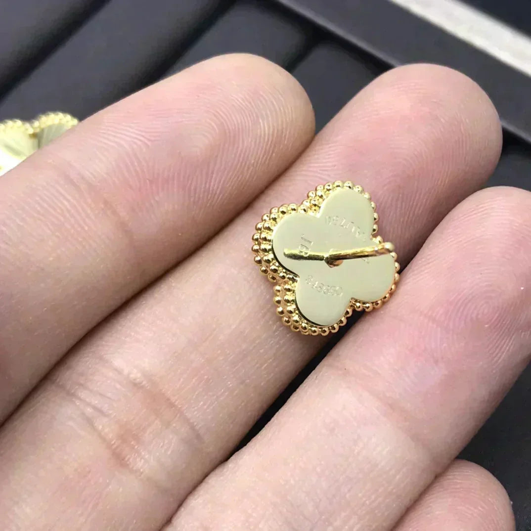 [⭐Renara]CLOVER MINI 9.5MM LASER EARRINGS