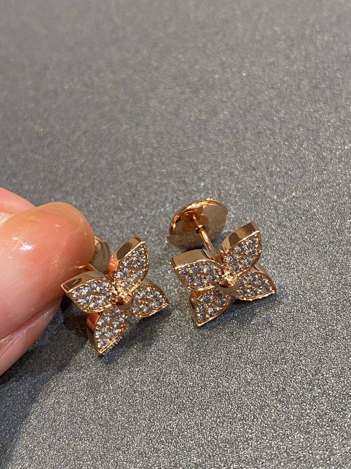 [⭐Renara]STAR DIAMOND EARRINGS