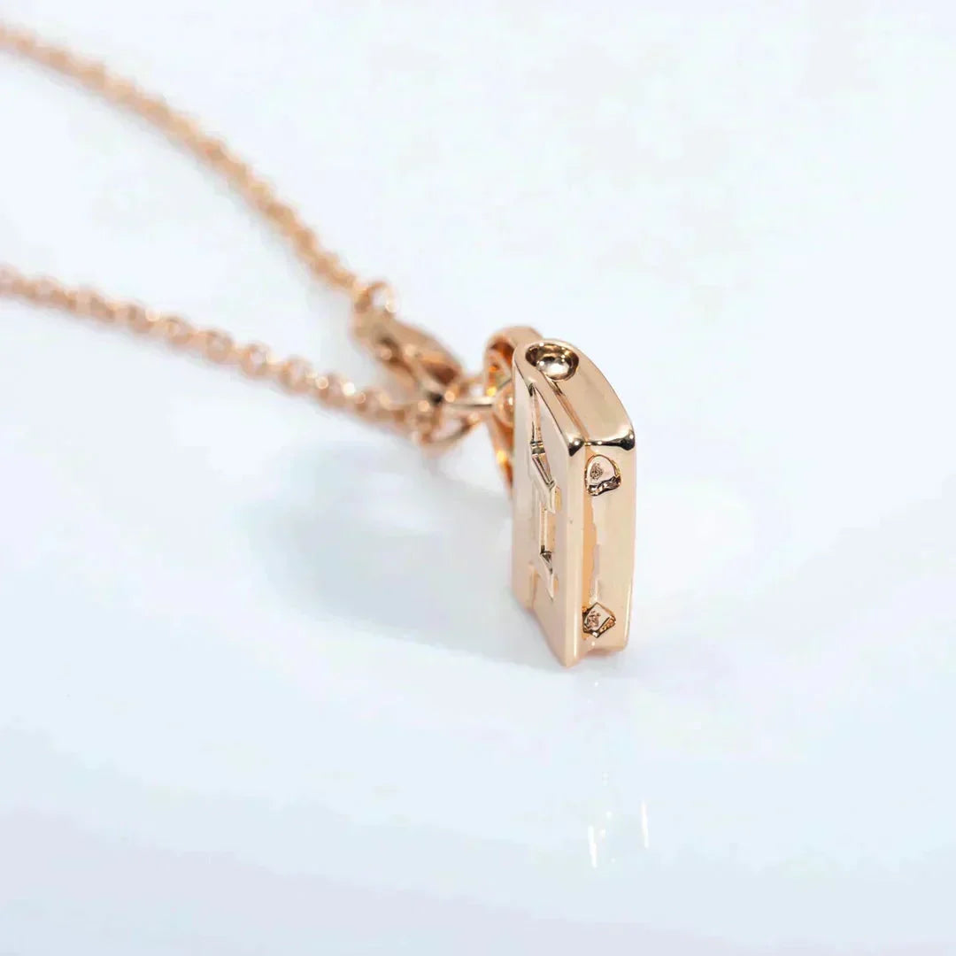 [⭐Renara]AMULETTE PEDANT ROSE GOLD NECKLACE