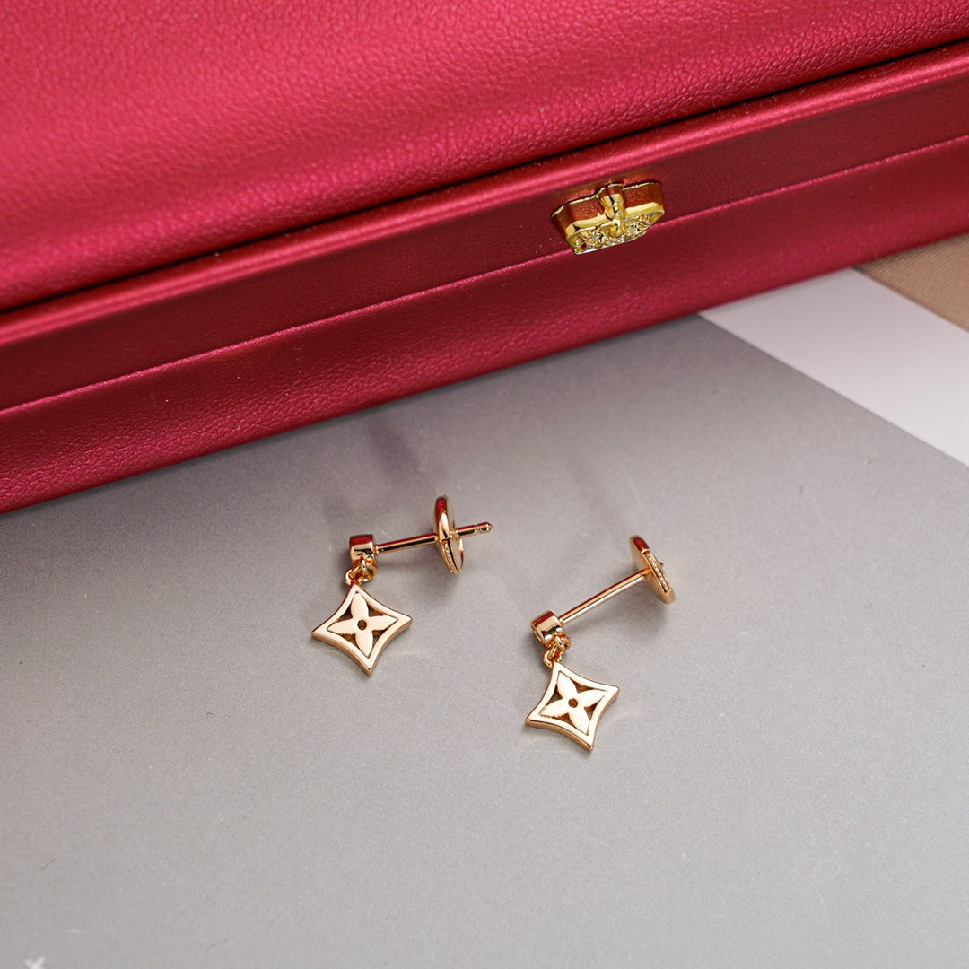 [⭐Renara]STAR EARRINGS GOLD