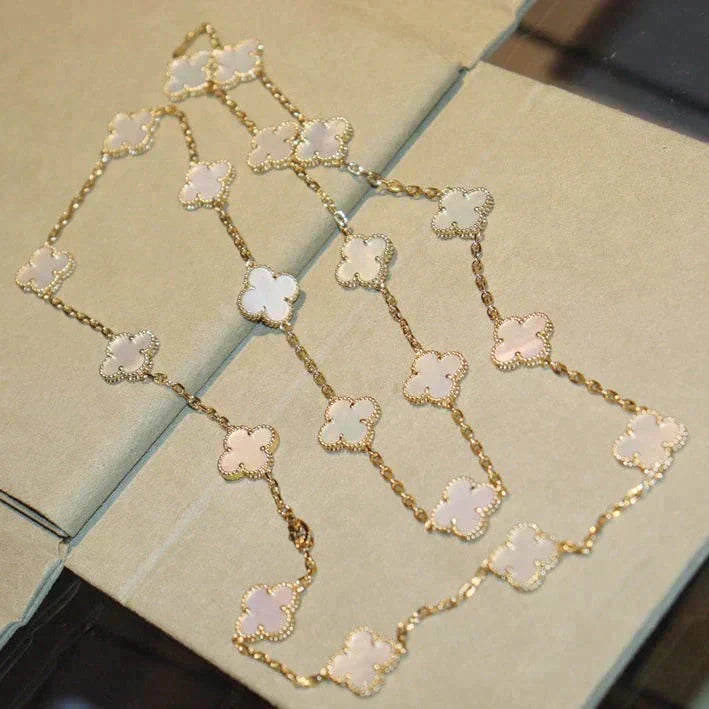 [⭐Renara]CLOVER 20 MOTIFS WHITE MOP NECKLACE