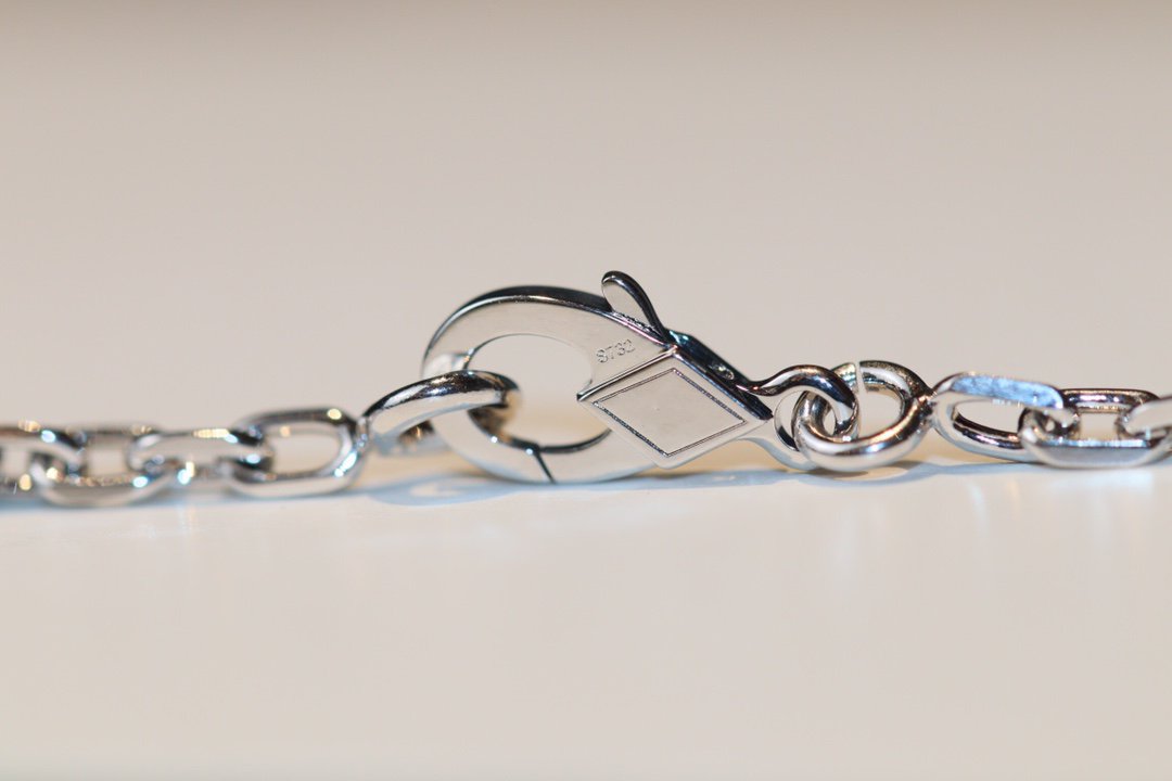 [⭐Renara]CLOVER 20 MOTIFS ONYX DIAMOND SILVER