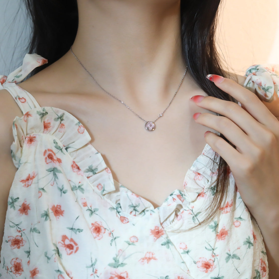 [⭐Renara]SUN PEDANT PINK GOLD 1 DIAMOND NECKLACE