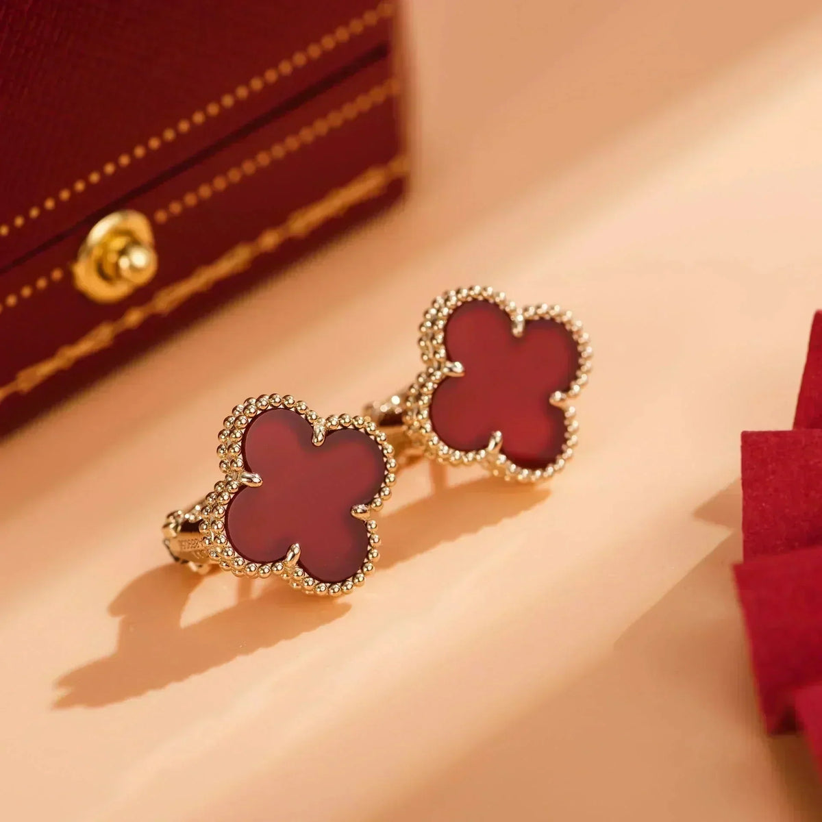 [⭐Renara]CLOVER MEDIUM 1 MOTIFS CARNELIAN  EARRINGS