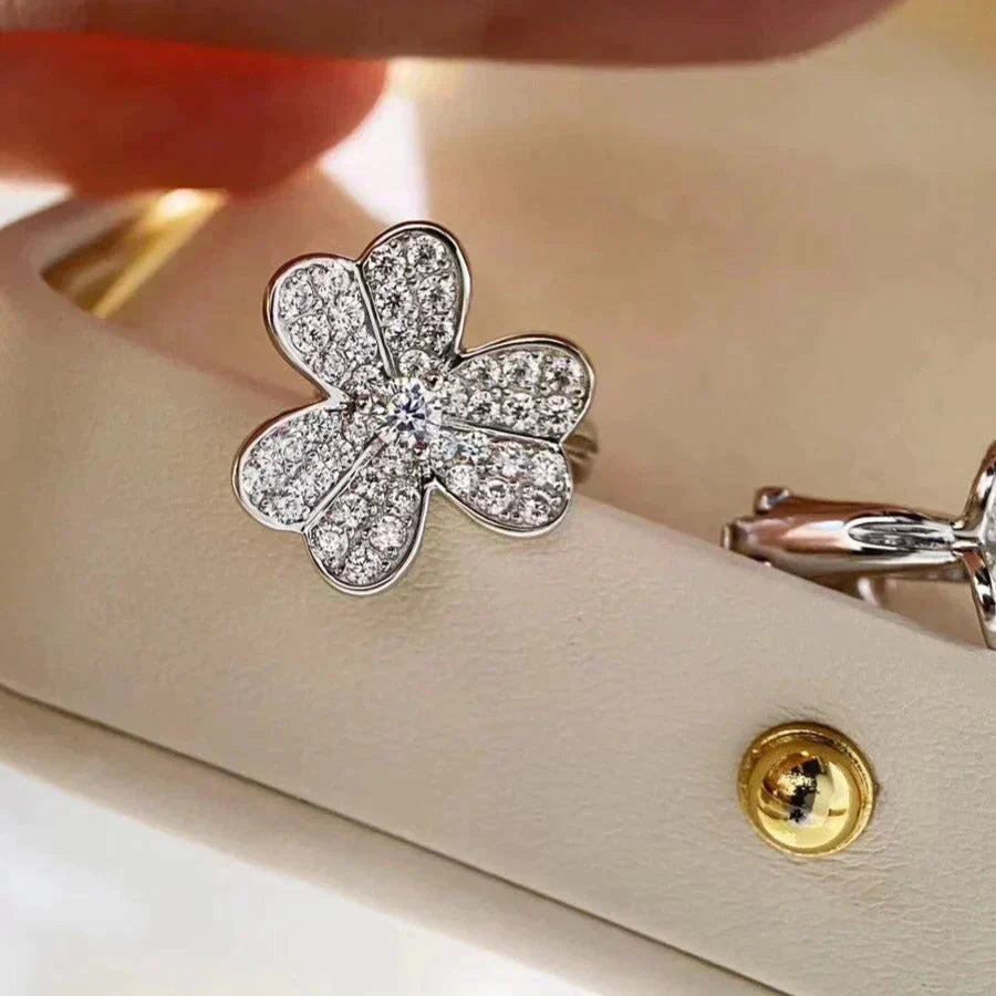 [⭐Renara]CLOVER COMOS DIAMOND EARRINGS SILVER