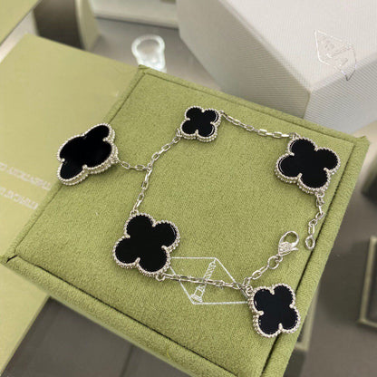 [⭐Renara]CLOVER 5 MOTIFS SIVLER ONYX BRACELET