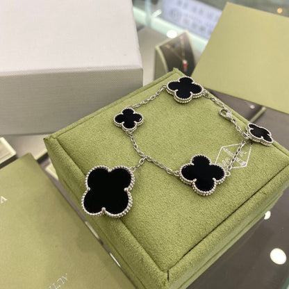 [⭐Renara]CLOVER 5 MOTIFS SIVLER ONYX BRACELET