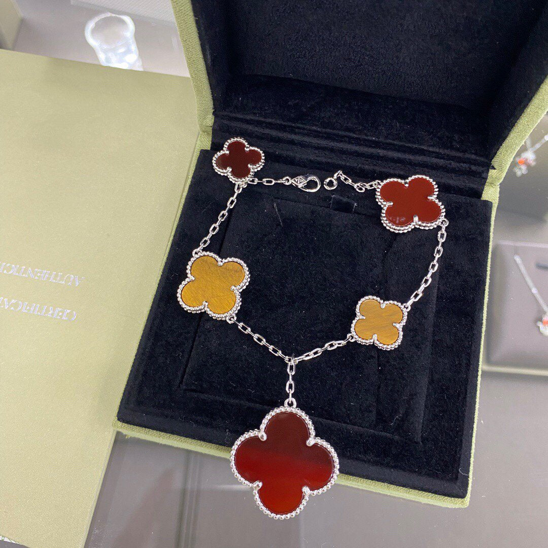 [⭐Renara]CLOVER 5 MOTIFS SIVLER CARNELIAN TIGER EYE BRACELET