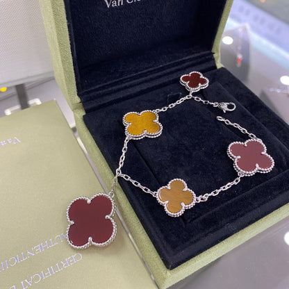 [⭐Renara]CLOVER 5 MOTIFS SIVLER CARNELIAN TIGER EYE BRACELET