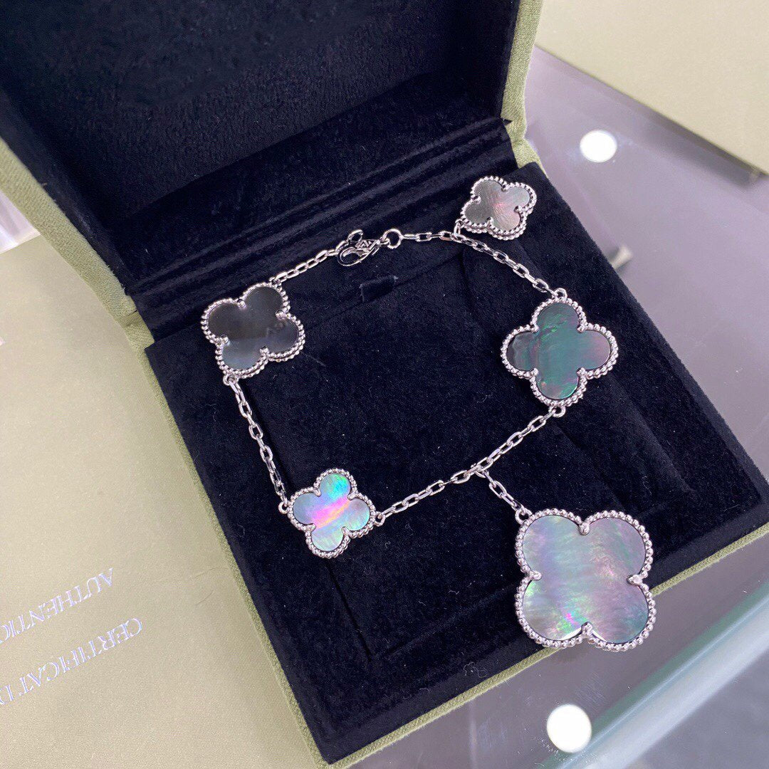[⭐Renara]CLOVER 5 MOTIFS SIVLER DARK MOP BRACELET