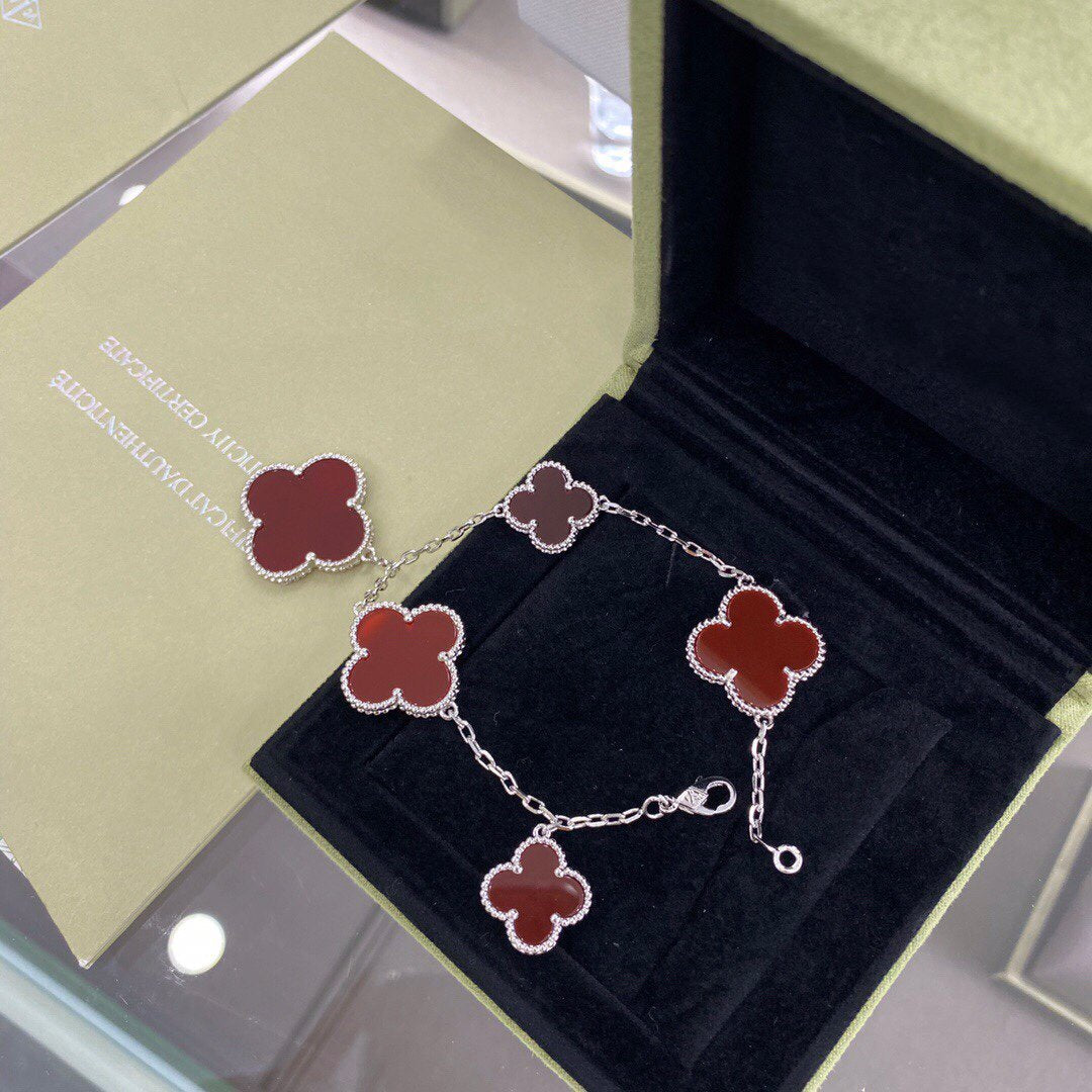[⭐Renara]CLOVER 5 MOTIFS SIVLER CARNELIAN BRACELET
