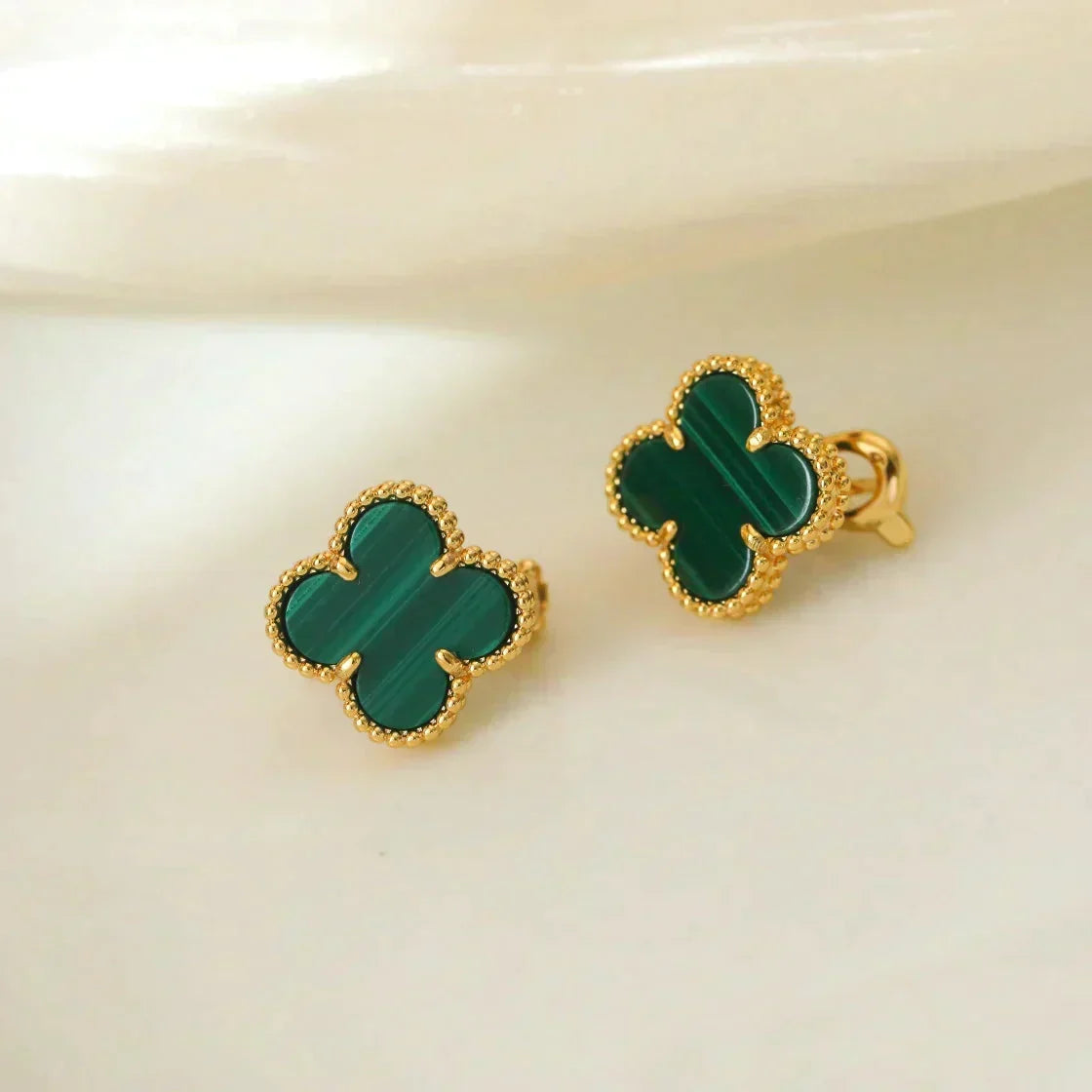 [⭐Renara]CLOVER MEDIUM 1 MOTIFS MALACHITE  EARRINGS