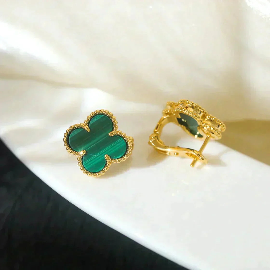 [⭐Renara]CLOVER MEDIUM 1 MOTIFS MALACHITE  EARRINGS