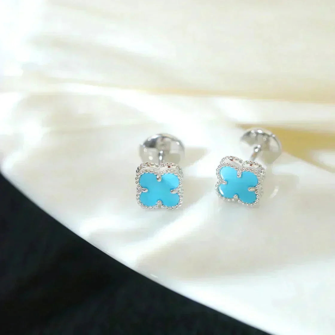 [⭐Renara]CLOVER MINI 9.5MM ONYX STUD EARRINGS SILVER