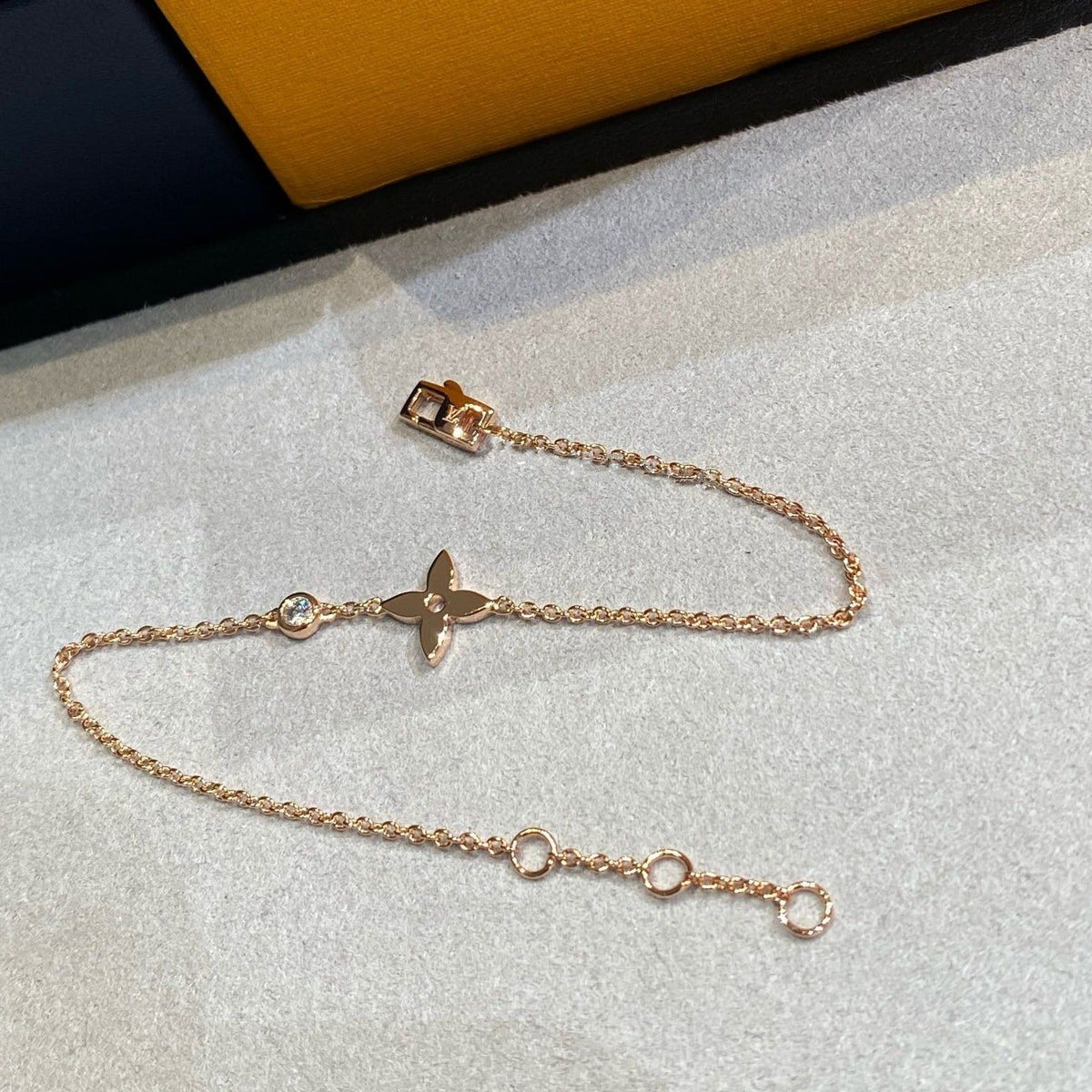 [⭐Renara]STAR DIAMOND PINK GOLD BRACELET