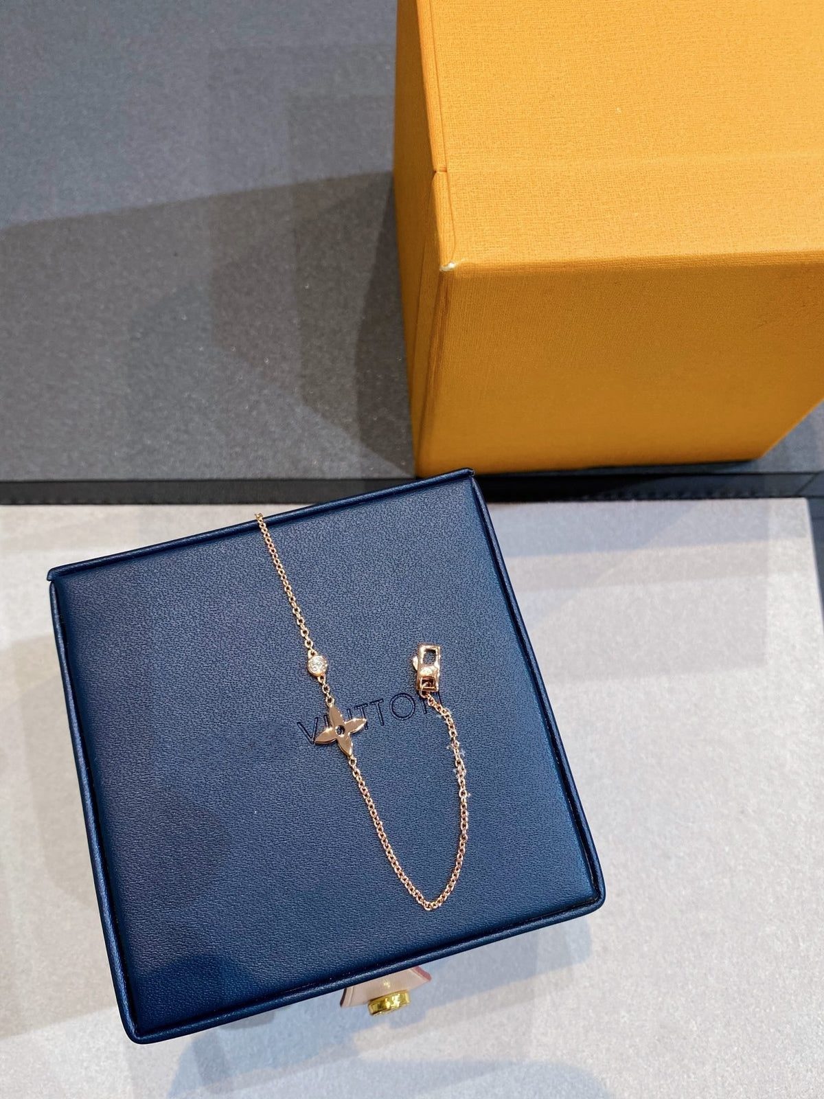 [⭐Renara]STAR DIAMOND PINK GOLD BRACELET