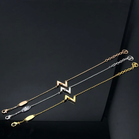 [⭐Renara]VOLT LV LOGO BRACELET