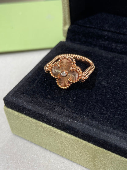 [⭐Renara]CLOVER RIVERSIBLE ROSE GOLD RING