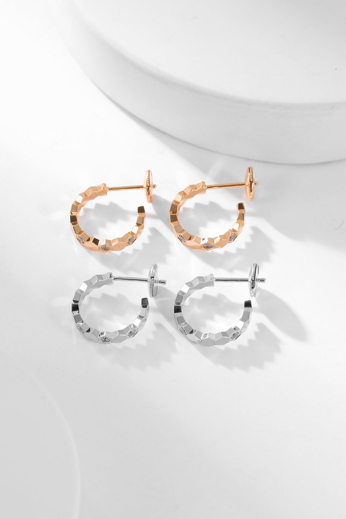 [⭐Renara]BEE LOVE DIAMOND HOOP EARRINGS