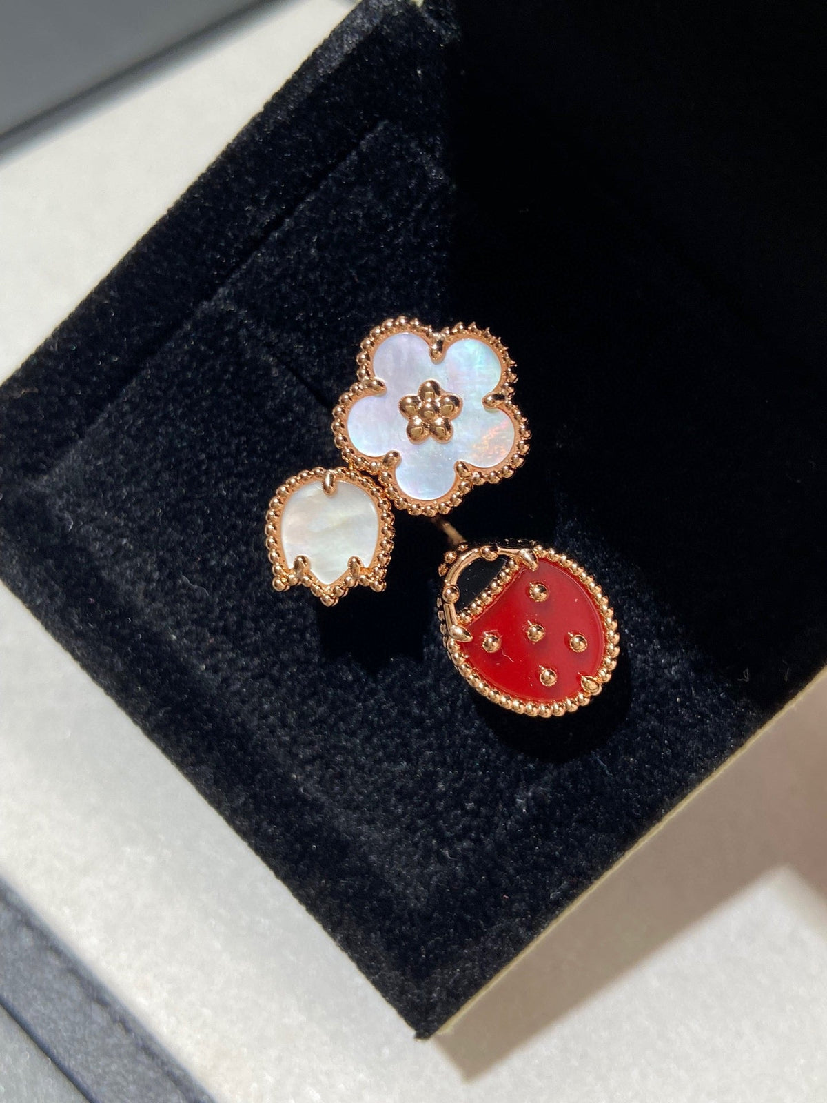 [⭐Renara]LUCKY 3 MOTIF ROSE GOLD RING