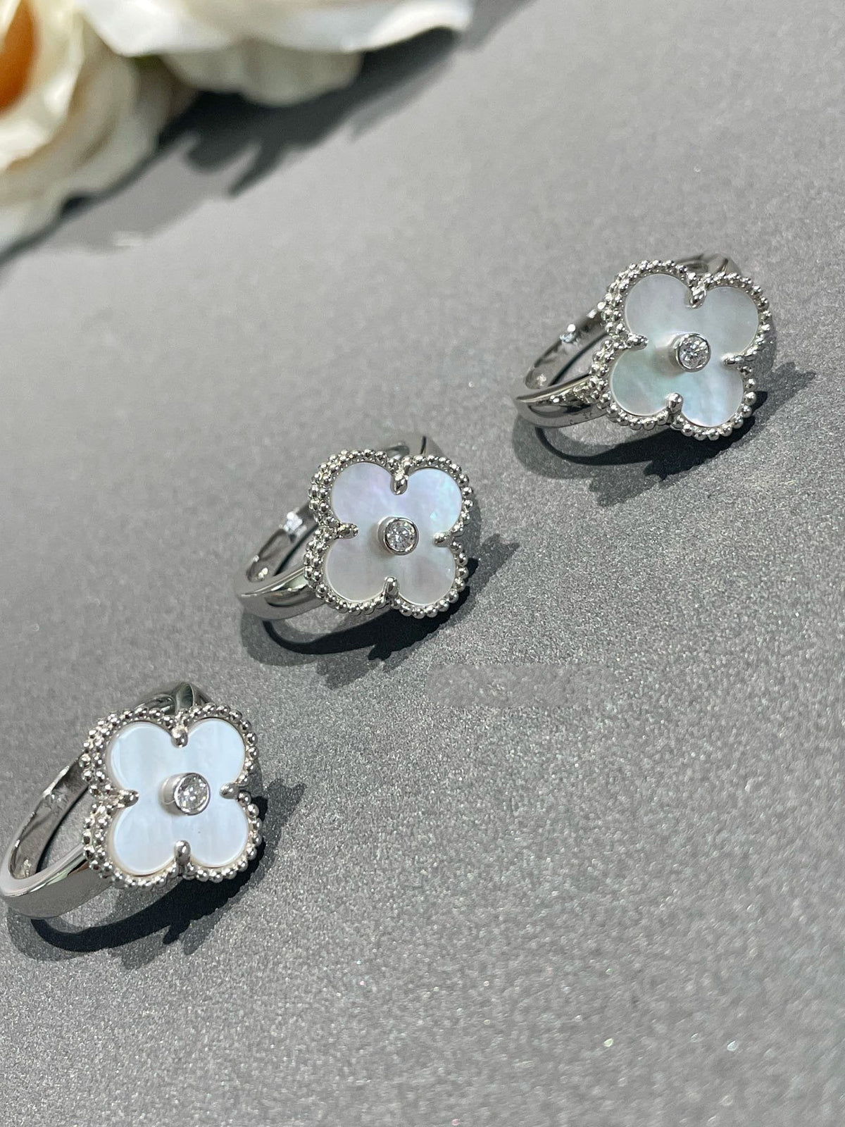 [⭐Renara]CLOVER SILVER MOP DIAMOND RING