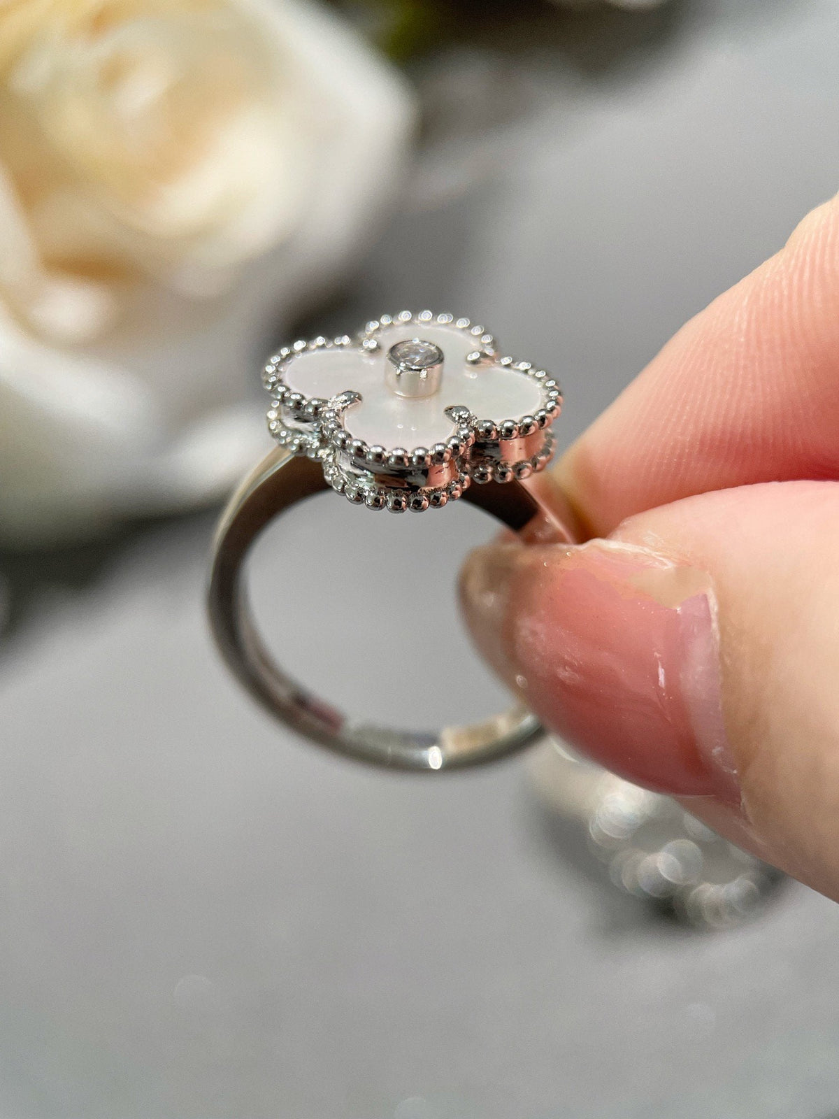 [⭐Renara]CLOVER SILVER MOP DIAMOND RING