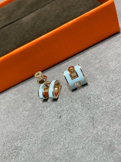 [⭐Renara]POP H SKY BLUE STUD EARRINGS
