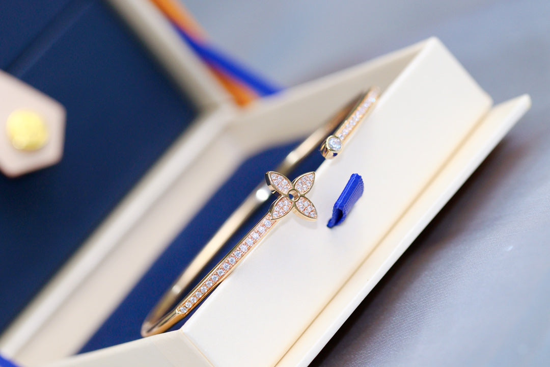 [⭐Renara]IDYLLE PINK GOLD OPEN BRACELET DIAMOND PAVED