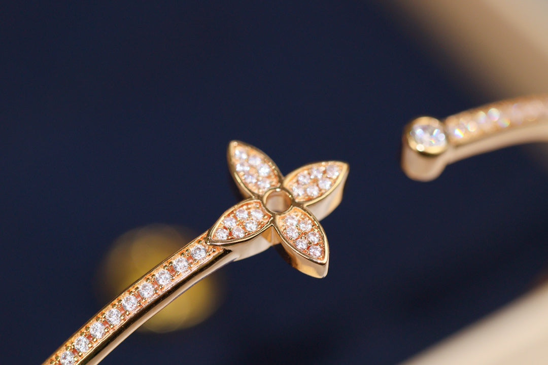 [⭐Renara]IDYLLE PINK GOLD OPEN BRACELET DIAMOND PAVED