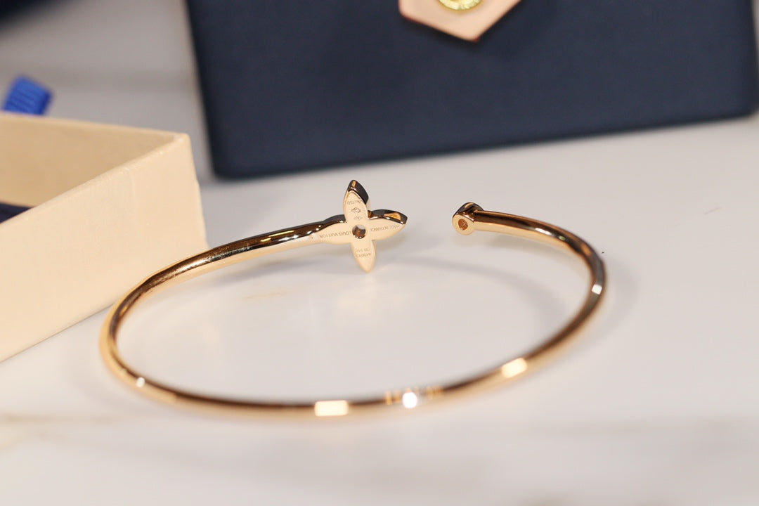 [⭐Renara]IDYLLE GOLD OPEN BRACELET DIAMOND PAVED