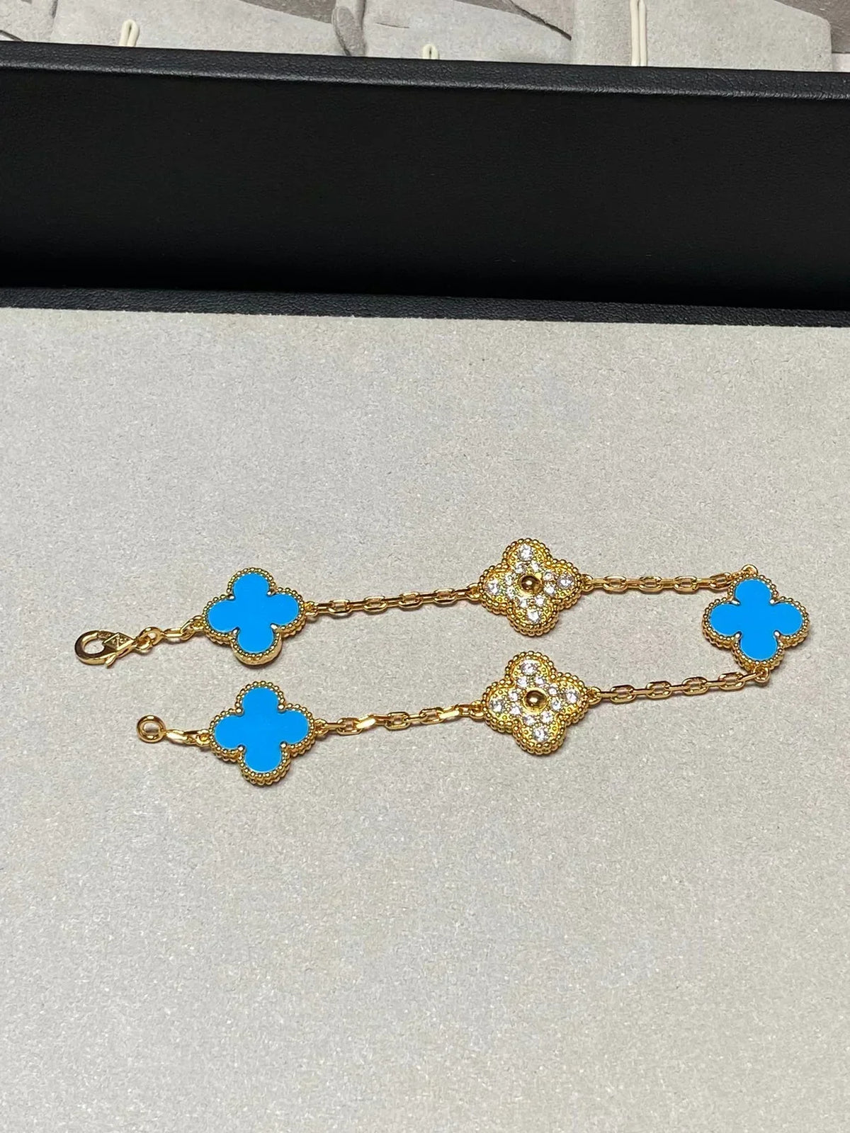 [⭐Renara] CLOVER 5 MOTIF BLUE AGATE BRACELET COLLECTION