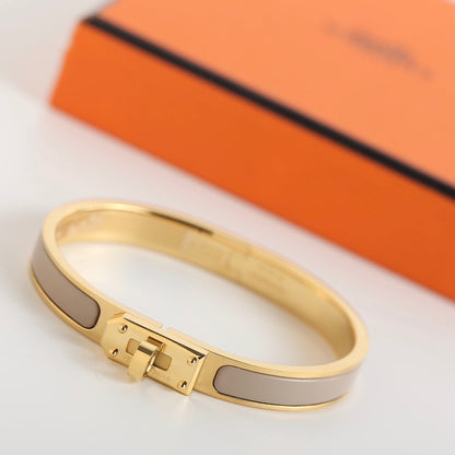 [⭐Renara]HM KELLY GREY BRACELET