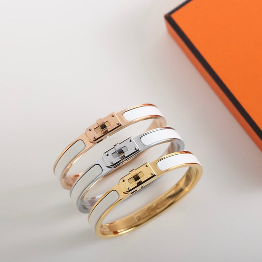[⭐Renara]HM KELLY WHITE BRACELET