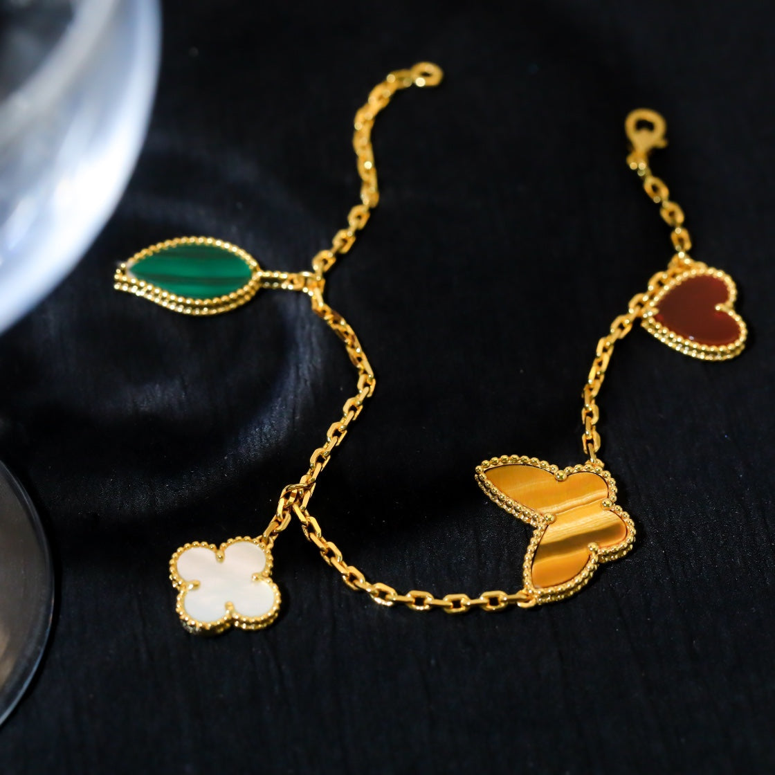 [⭐Renara]LUCKY SPRING 5 MOTIF GOLD BRACELET