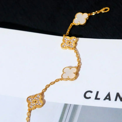 [⭐Renara]CLOVER WHITE PEARL MOP 5 MOTIF BRACELET COLLECTION