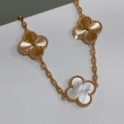 [⭐Renara]CLOVER WHITE PEARL MOP 5 MOTIF BRACELET COLLECTION
