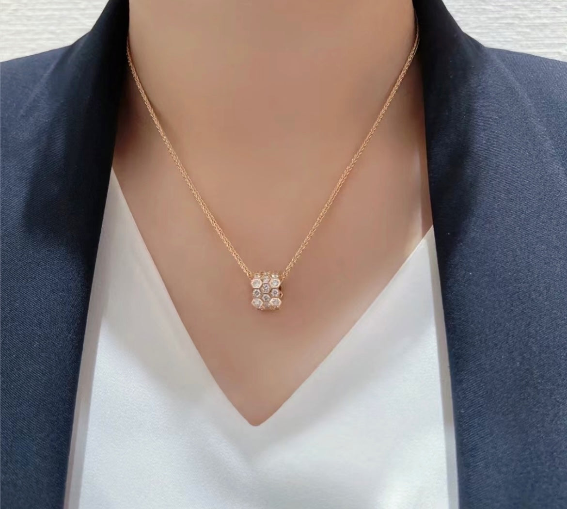 [⭐Renara]BEE LOVE DIAMOND PAVED 3 ROW NECKLACE