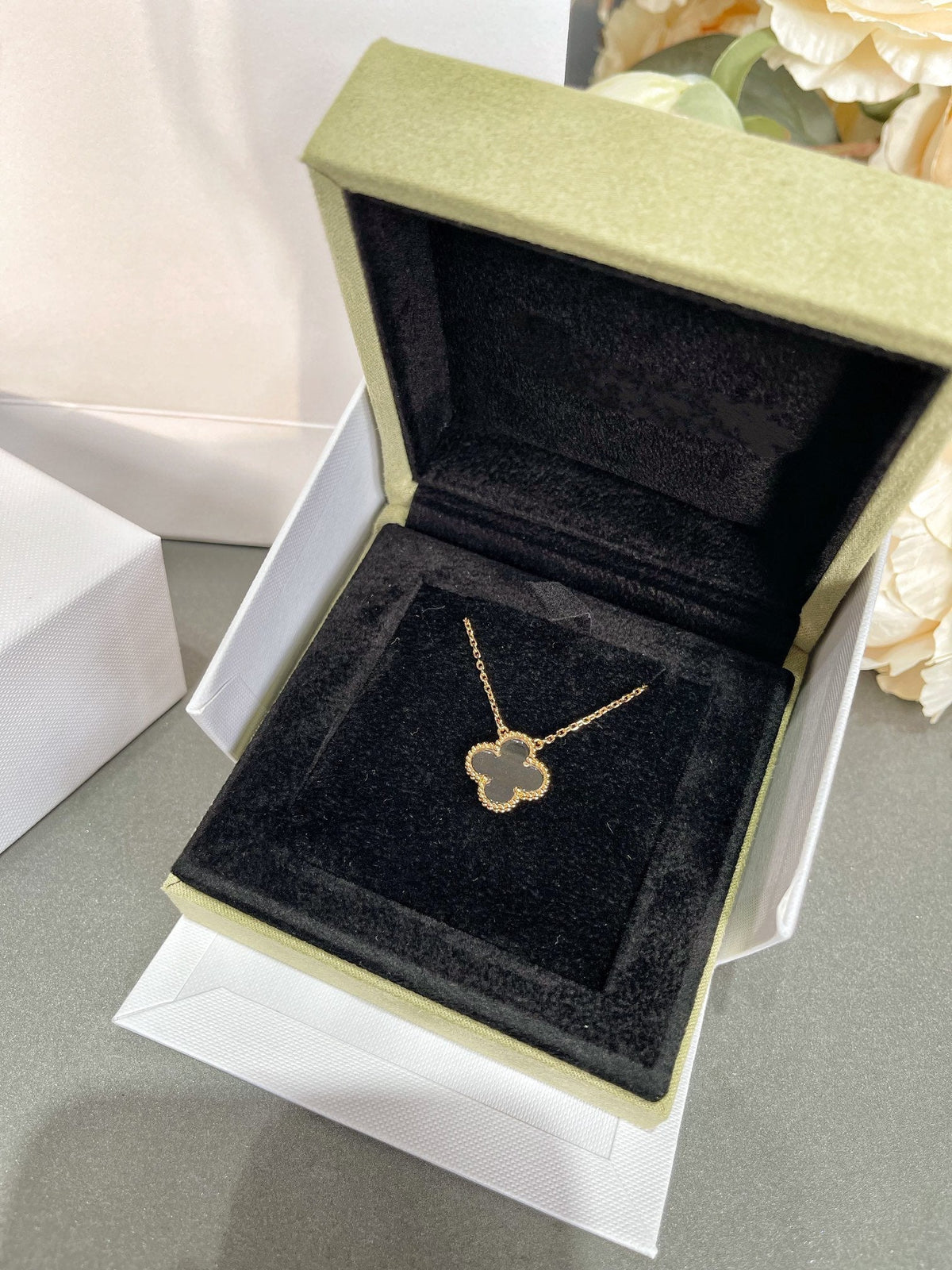 [⭐Renara]CLOVER ROCK CRYSTAL ROSE GOLD NECKLACE